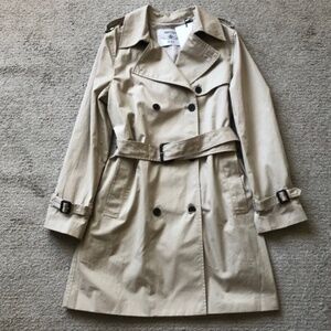Aritzia- Trench Coat- City Twill.NWT.